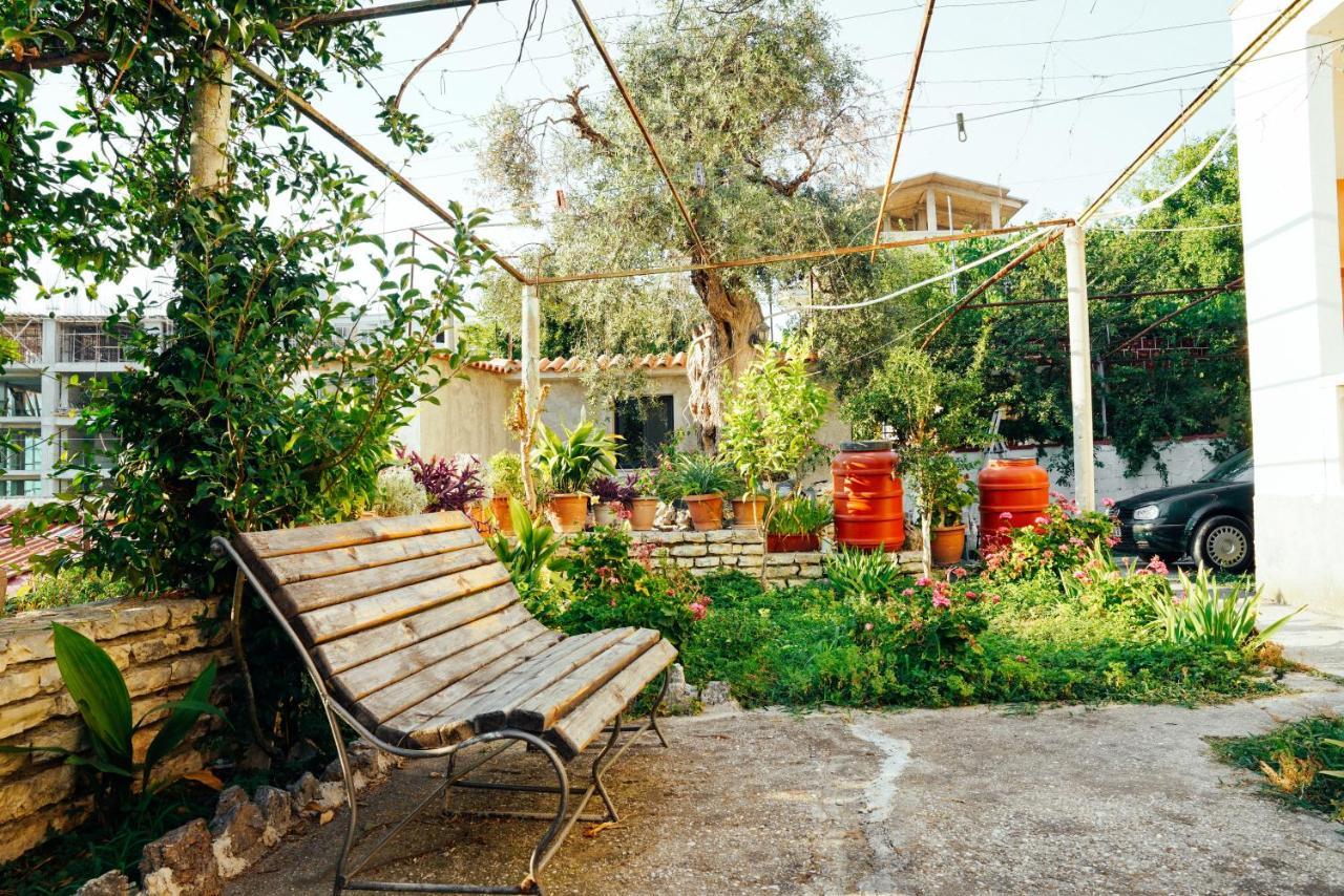 Rei'S Place Влёра Экстерьер фото