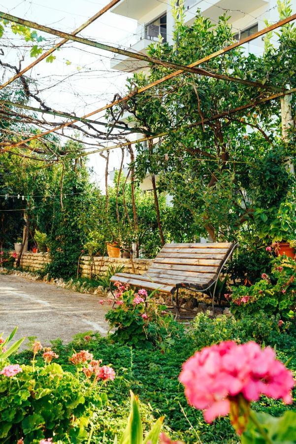 Rei'S Place Влёра Экстерьер фото